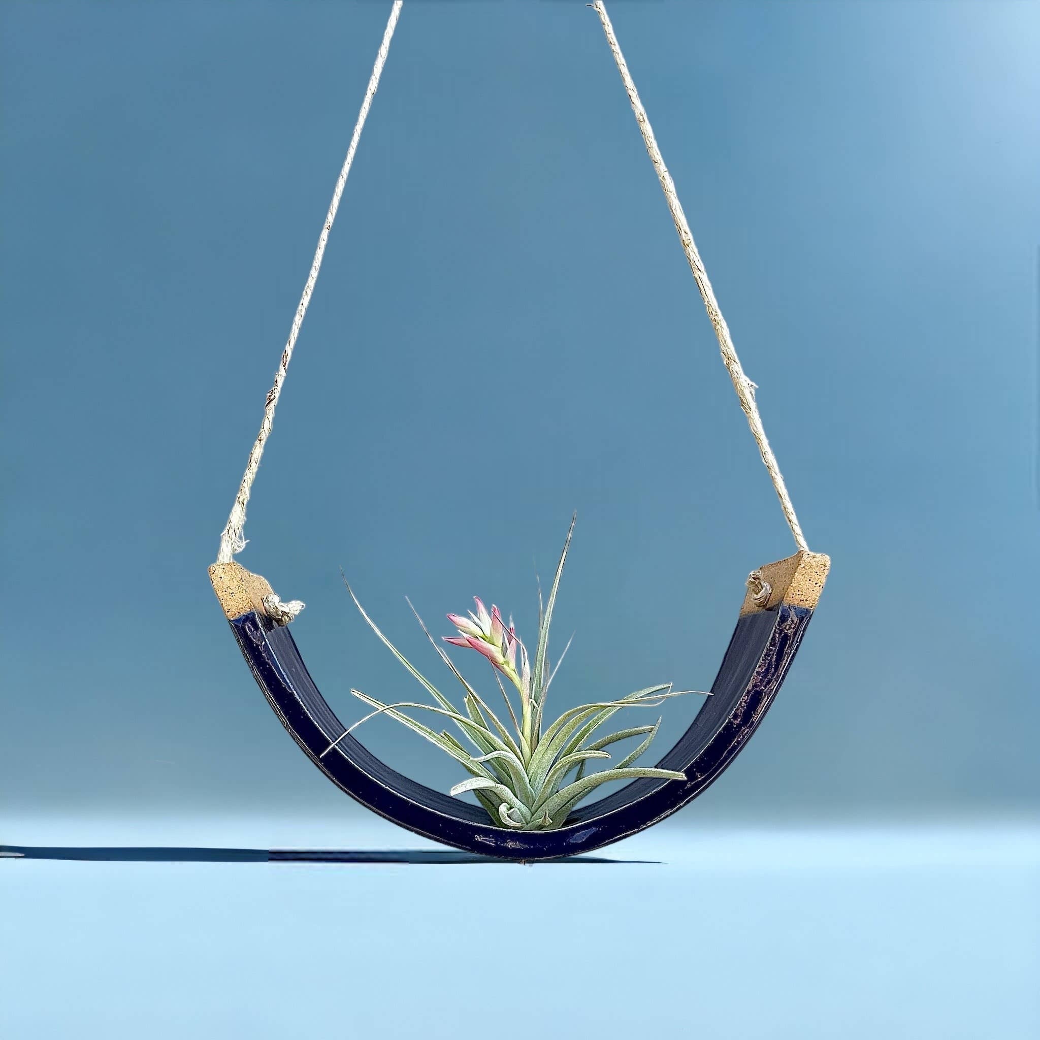 Mudpuppy Ceramic Studio : Hanging Air Plant Cradle : Navy Blue | ORNO Gift + Home